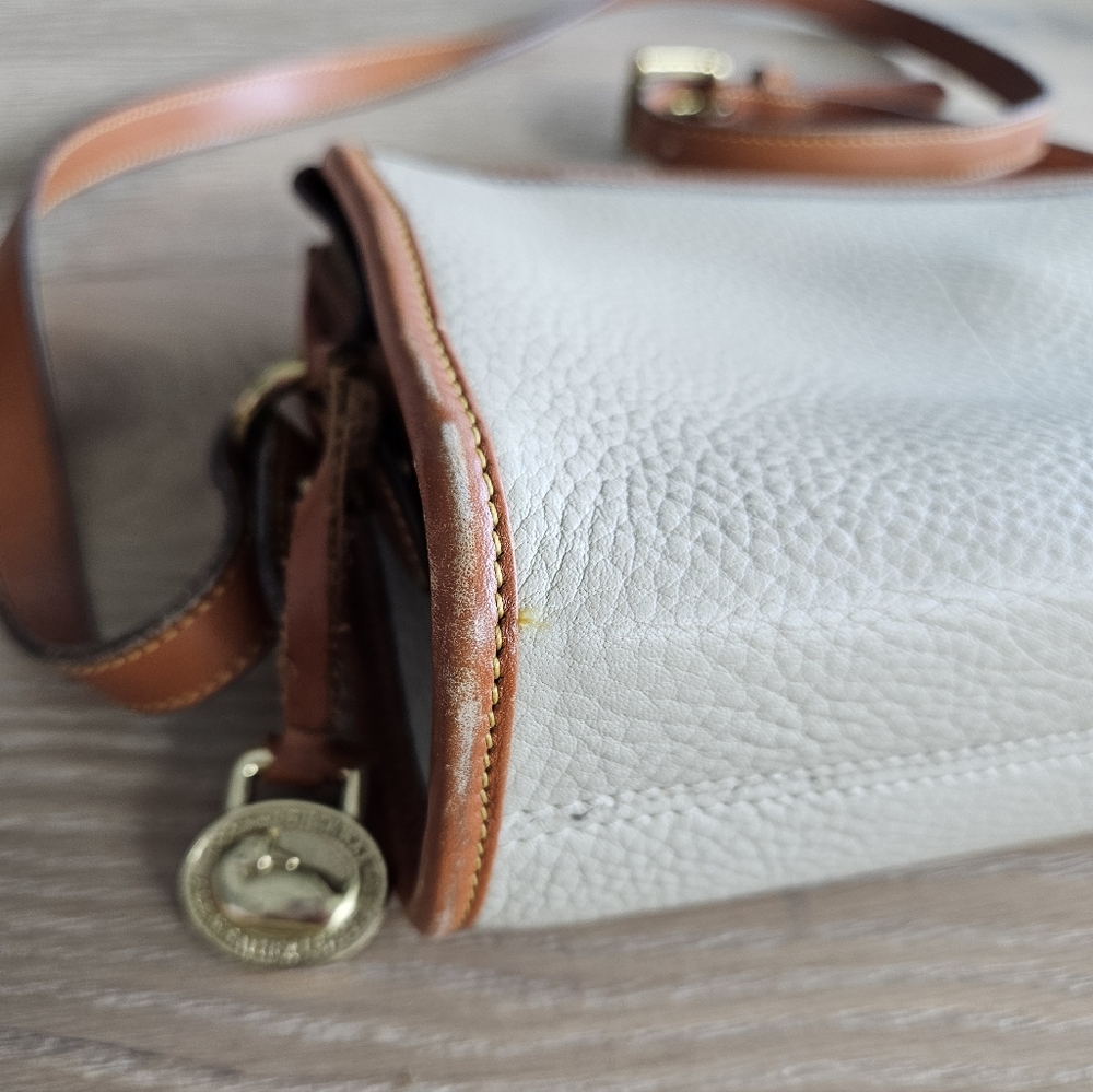 Dooney & Bourke Leather Crossbody Bag EUC - Picture 11 of 16